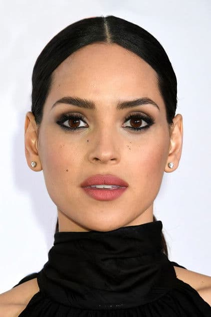 Foto de Adria Arjona